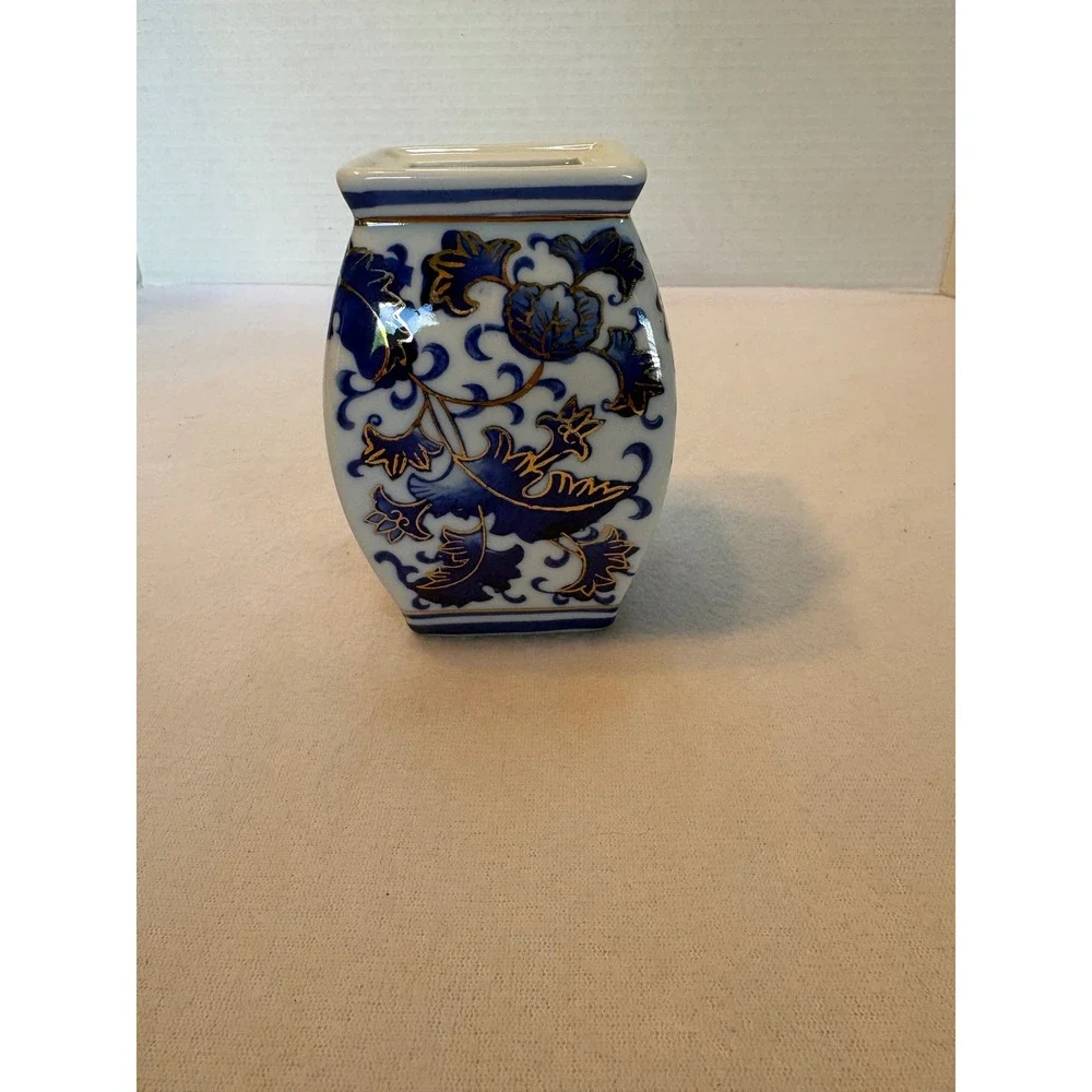 Blue and White Floral Ceramic Square Vase Gold Gilt Chinoiserie Decor Small‎